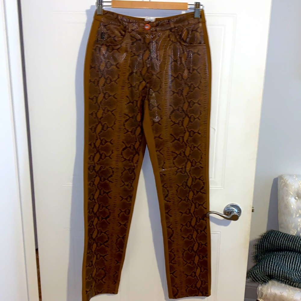 Gold snake pants polyamide and Lycra tissue